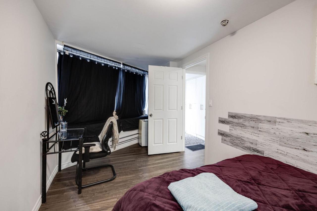 Bright Parkdale Court - Little Portugal W/ Free Parking Apartment Toronto Exterior photo